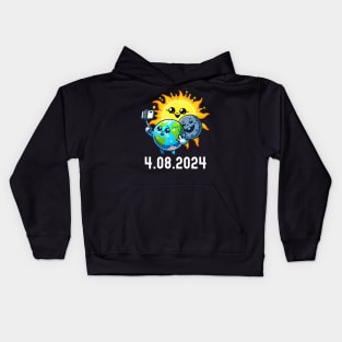 Total Solar Eclipse 2024 Totality April 8 Selfie Kids Hoodie